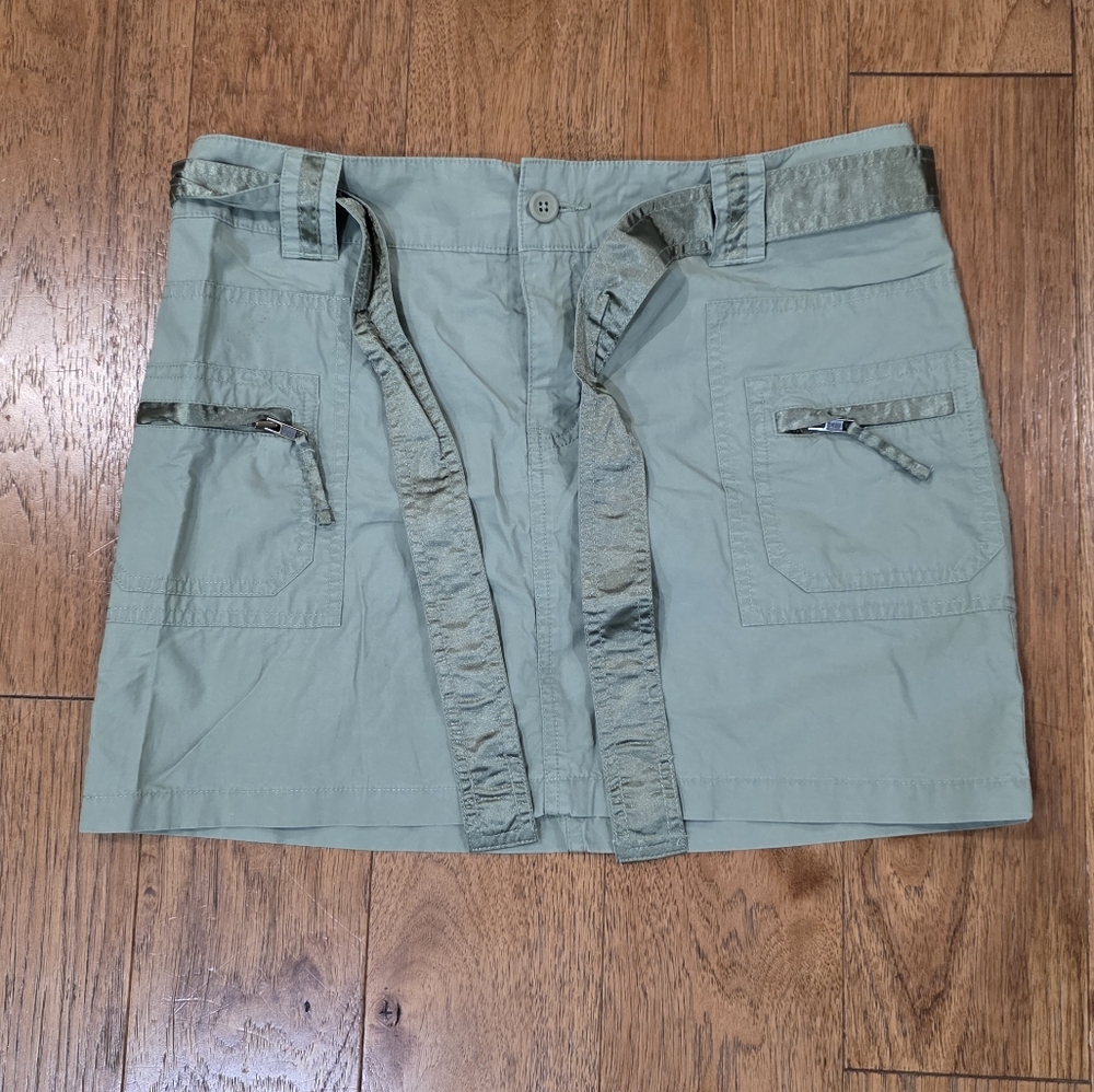 Old Navy Classic Y2K Olive Green 100% Cotton Cargo Mini Skirt with Tie Belt. 8